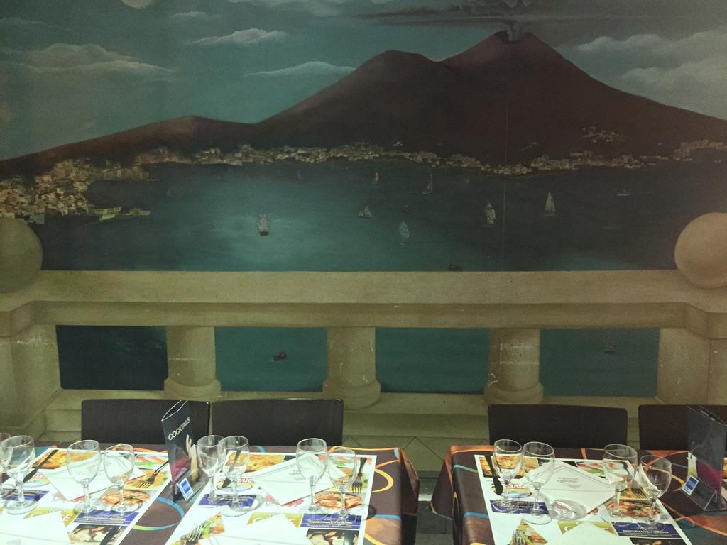 Hotel Vesuvio ลูร์ด ภายนอก รูปภาพ