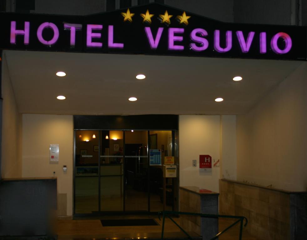 Hotel Vesuvio ลูร์ด ภายนอก รูปภาพ